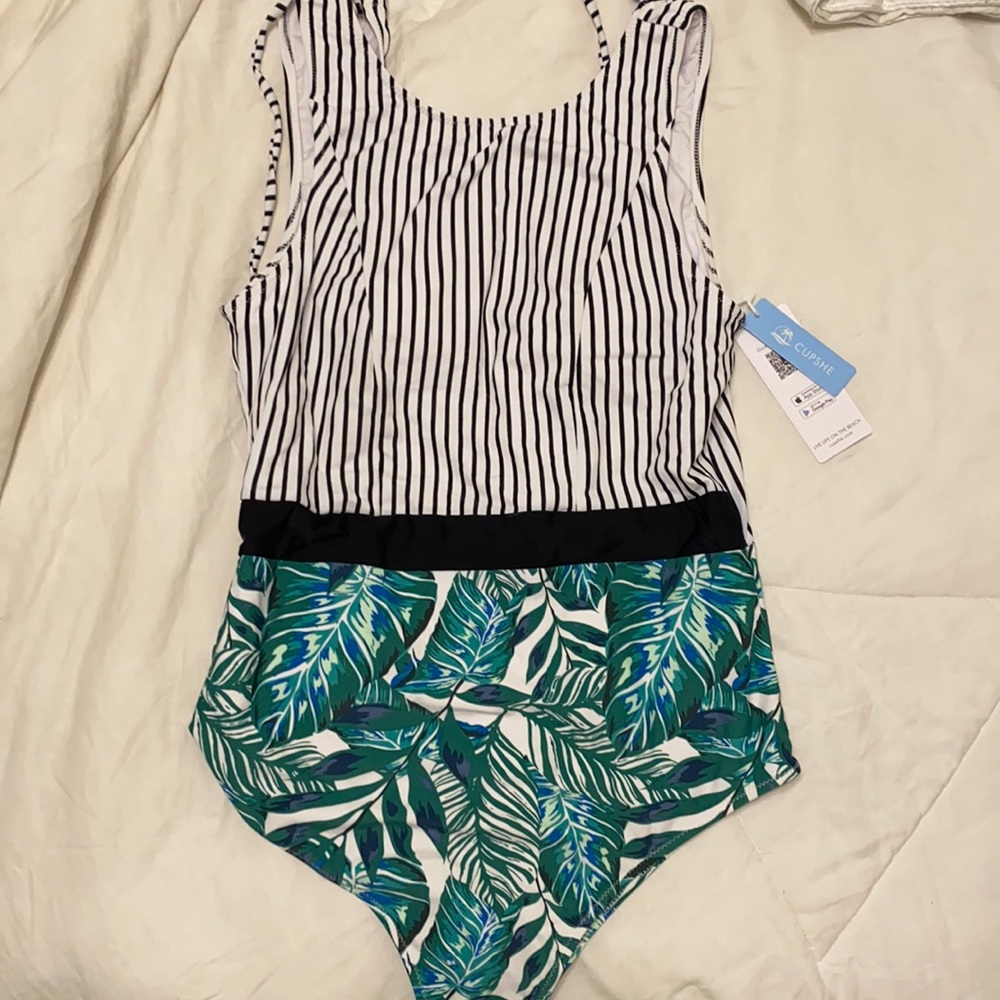 Cupshe XL bathing suit